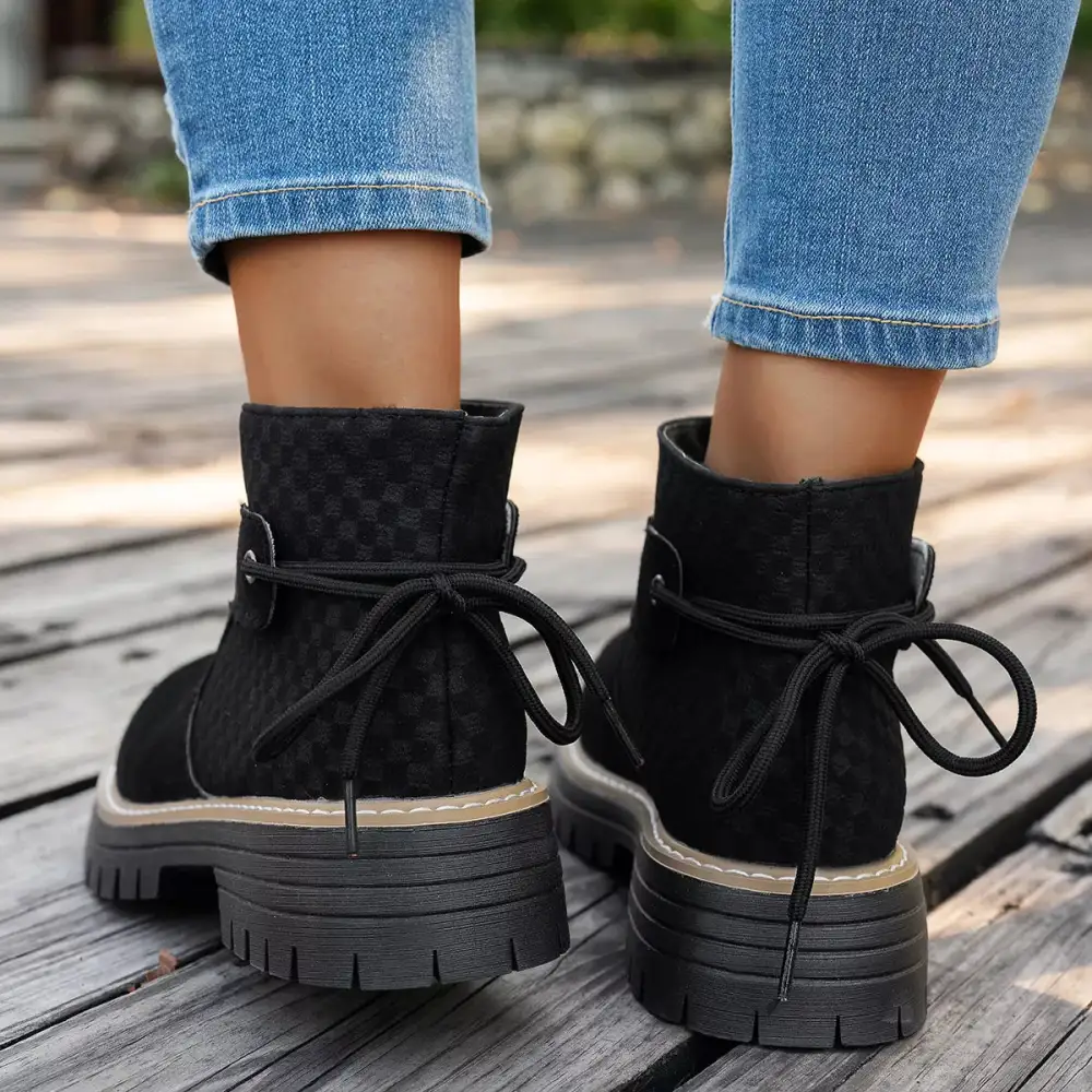 Lightweight Round Toe Platform Boots