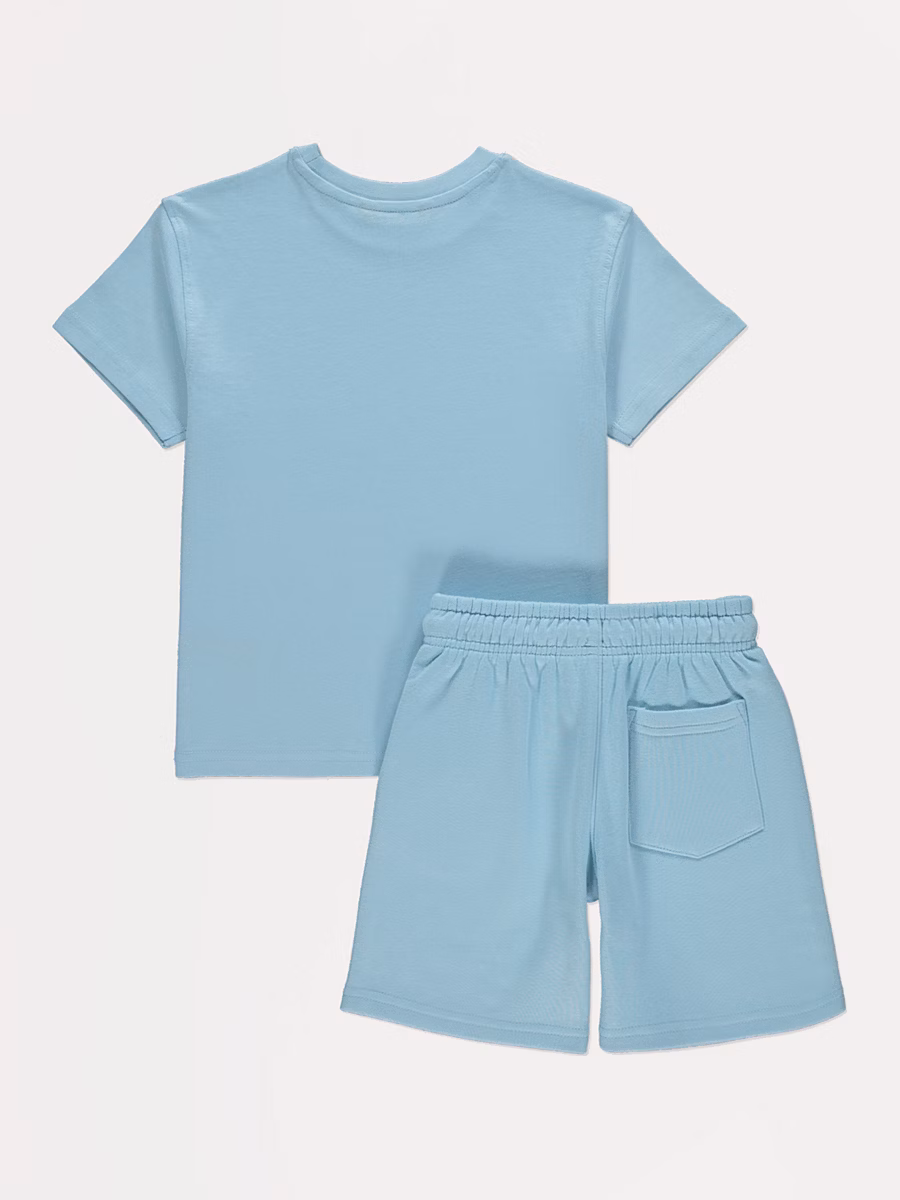 Light Blue T-shirt and Shorts Outfit detail 2