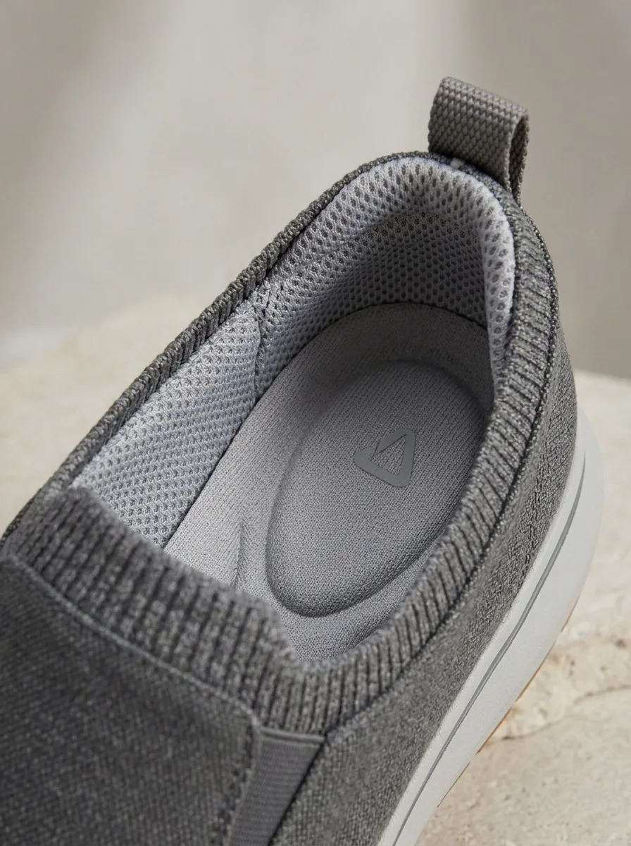 Flexible Stretch Minimalist Outdoor Look Men's Stretch Canvas Shoes