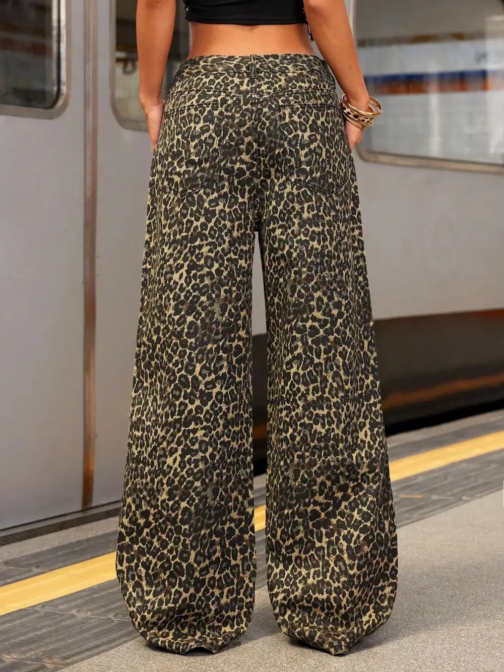 Barrel Leg Fluid Denim Jeans