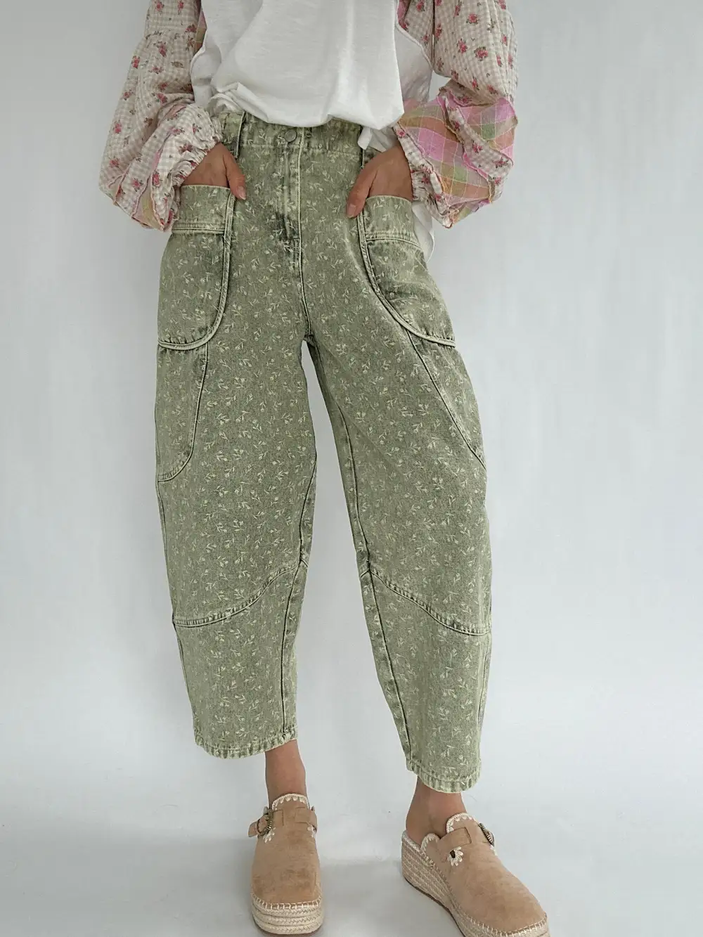 Textured Barrel Leg Pants