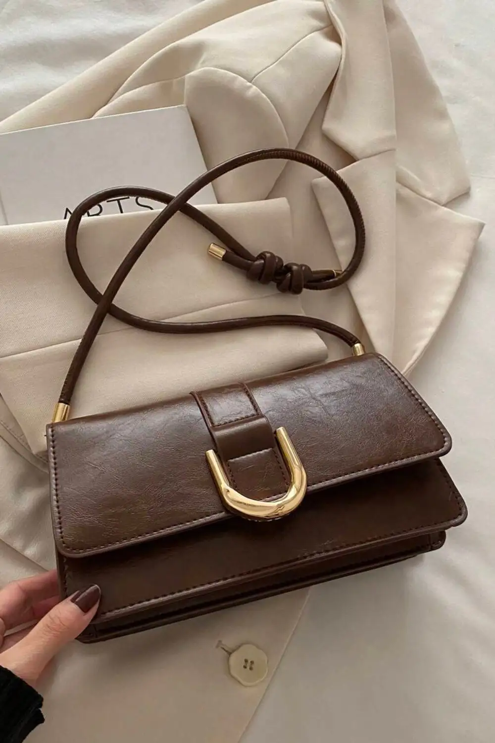 Small Square PU Leather Crossbody Bag – Colorful Detail & Anti-Theft Flap Closure