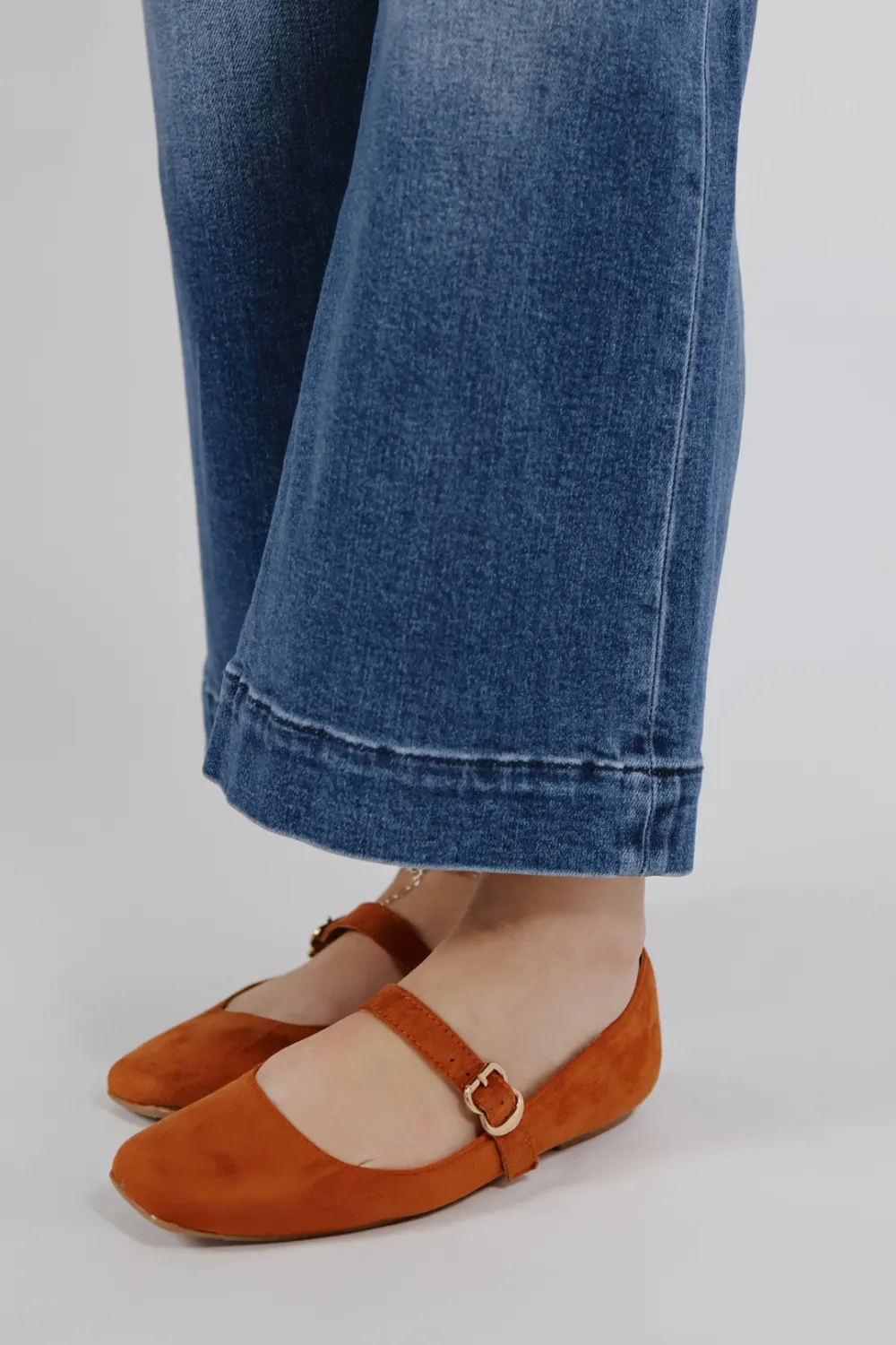 Vintage Inspired Suede Ballet Flats