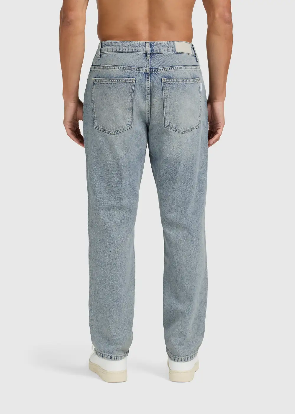 Easy Fit Straight Jeans