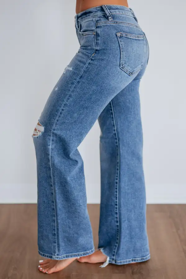 Women's Mid Rise Wide Leg Relaxed Fit Jeans