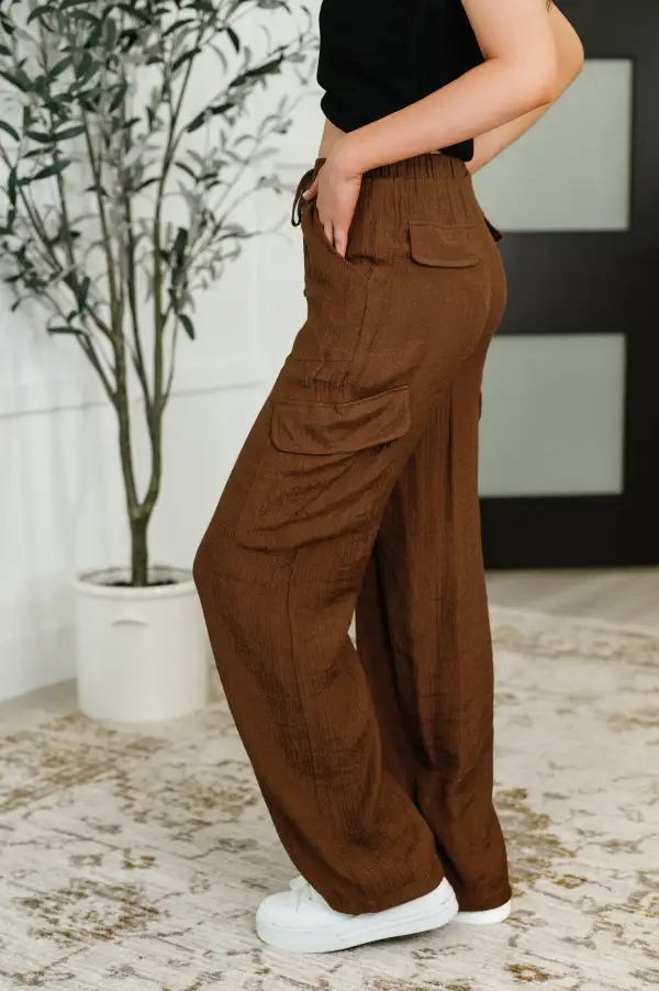 Relaxed Duty Straight Leg Cargo Pants In