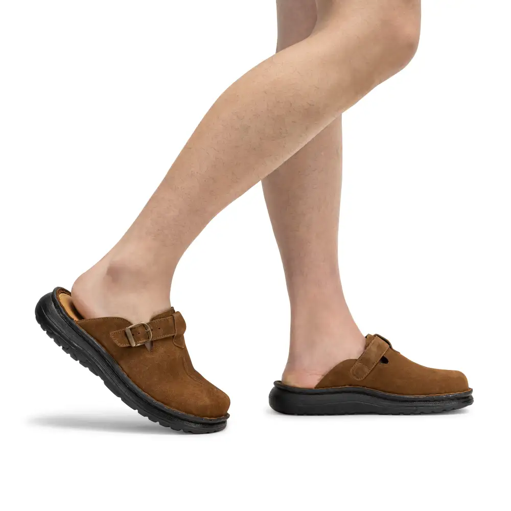 Front Seam Suede Leather Clogs