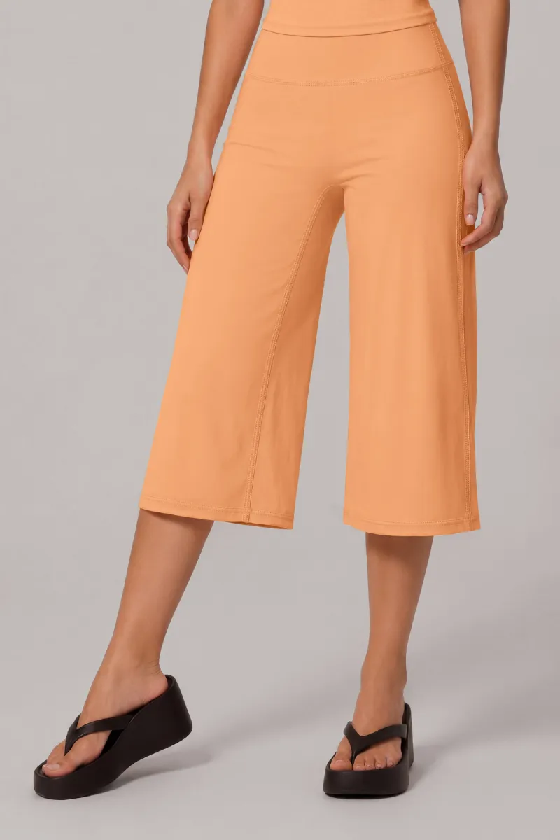 Wide-Leg Capri Trousers