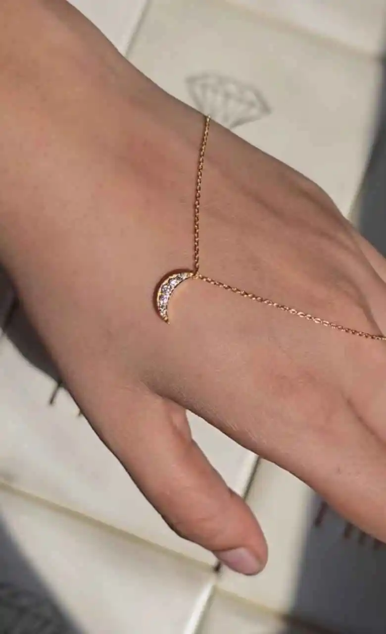 Crescent Moon Everyday Necklace