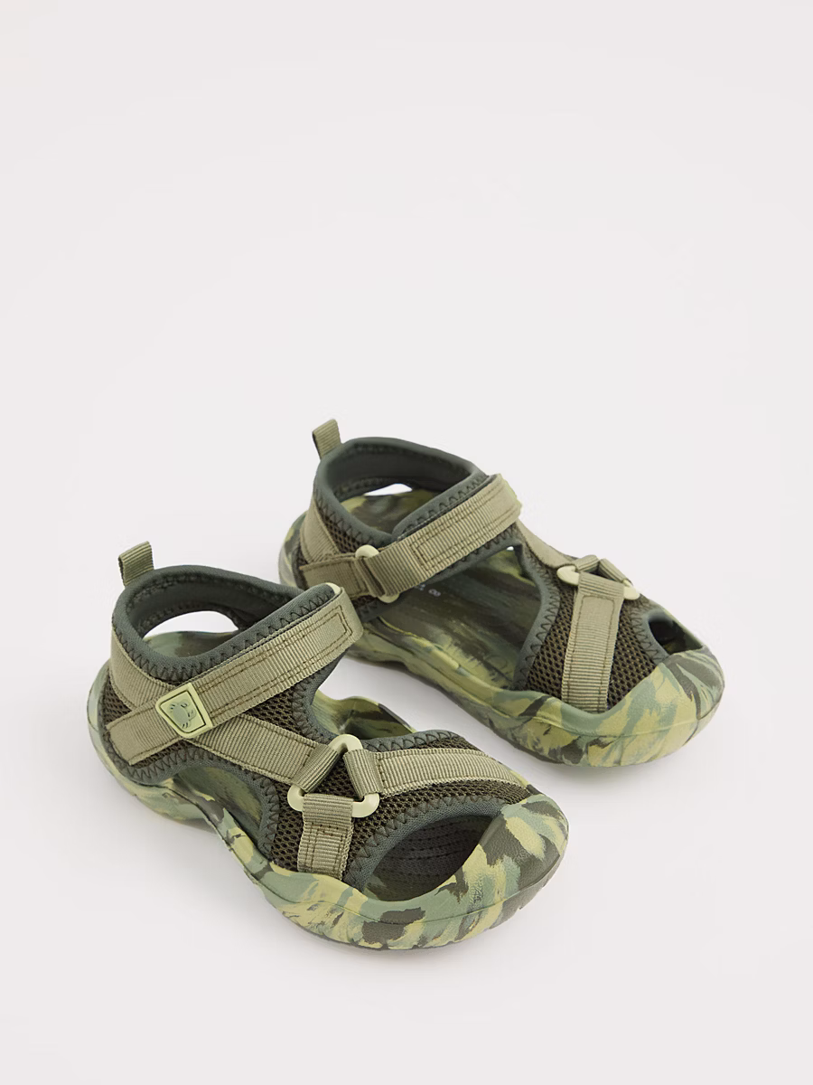 Camouflage Closed Toe Sandals detail 2