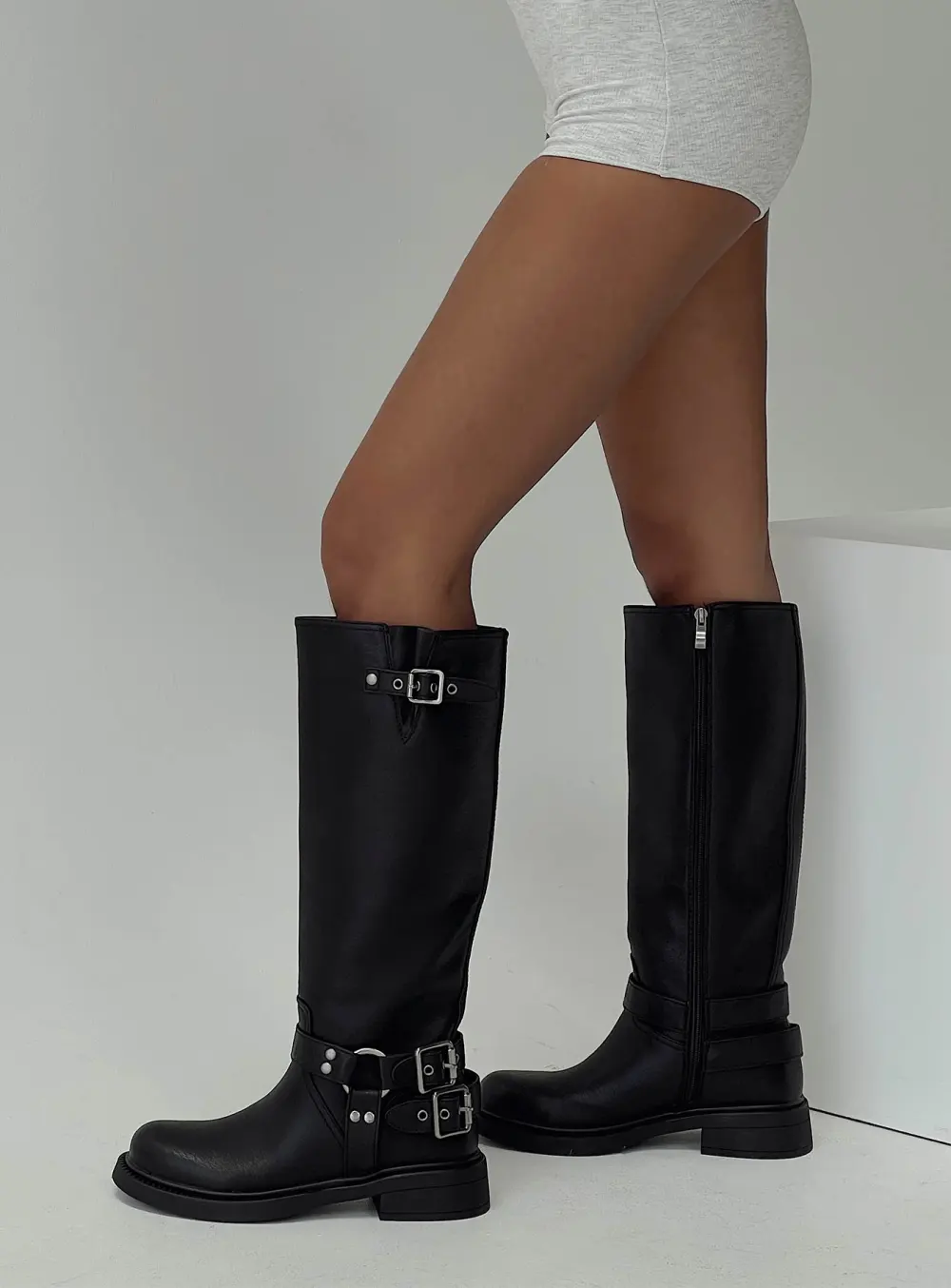 Chic Knee High Boots