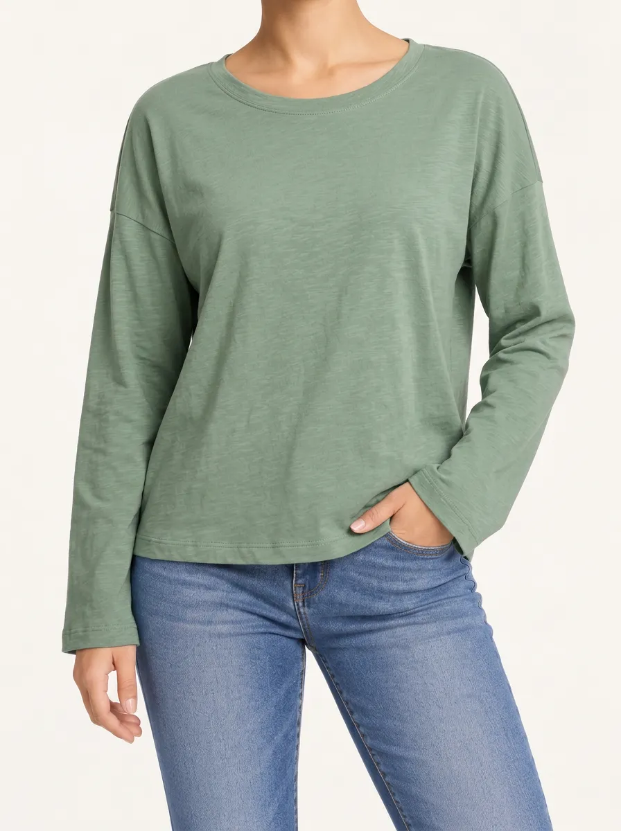 Women's Long Sleeve Tee with Crew Neck Cotton Feel Detail