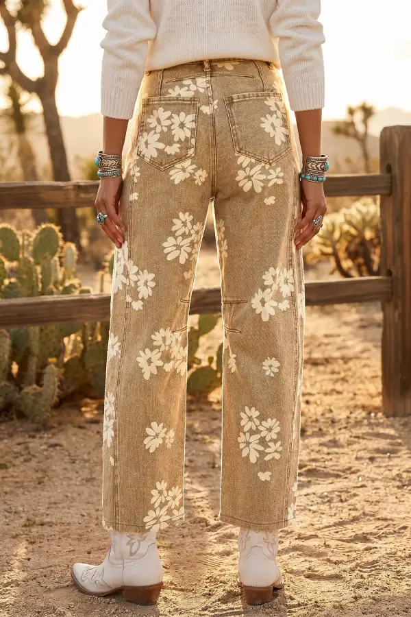 Women's Floral Print Metal Button Pleated Straight Leg Jeans