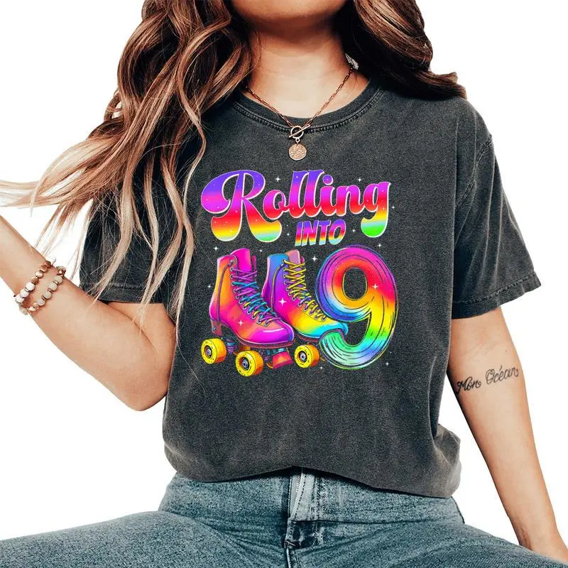9Th Birthday Girl Nine 9 Year Old Roller Skate Skating Party Women's Oversized Comfort T-Shirt