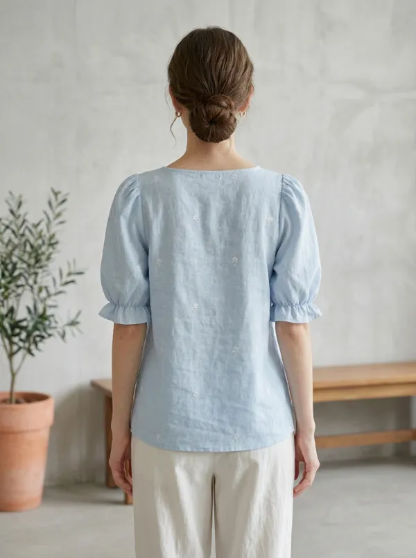 Classic Embroidered Floral Women's Puff-Sleeve Blouse