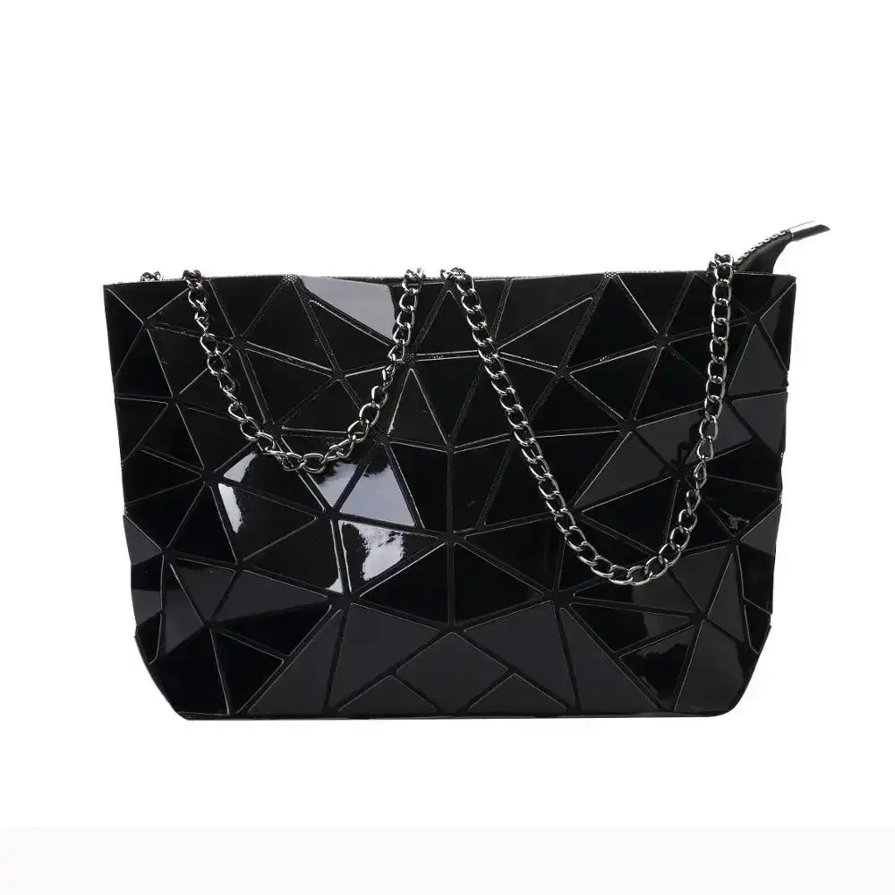 Evening Glamour: Gold-Chain Embellished Crossbody