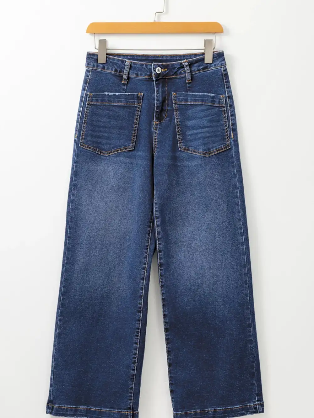 Balanced Pocketed Denim Jeans
