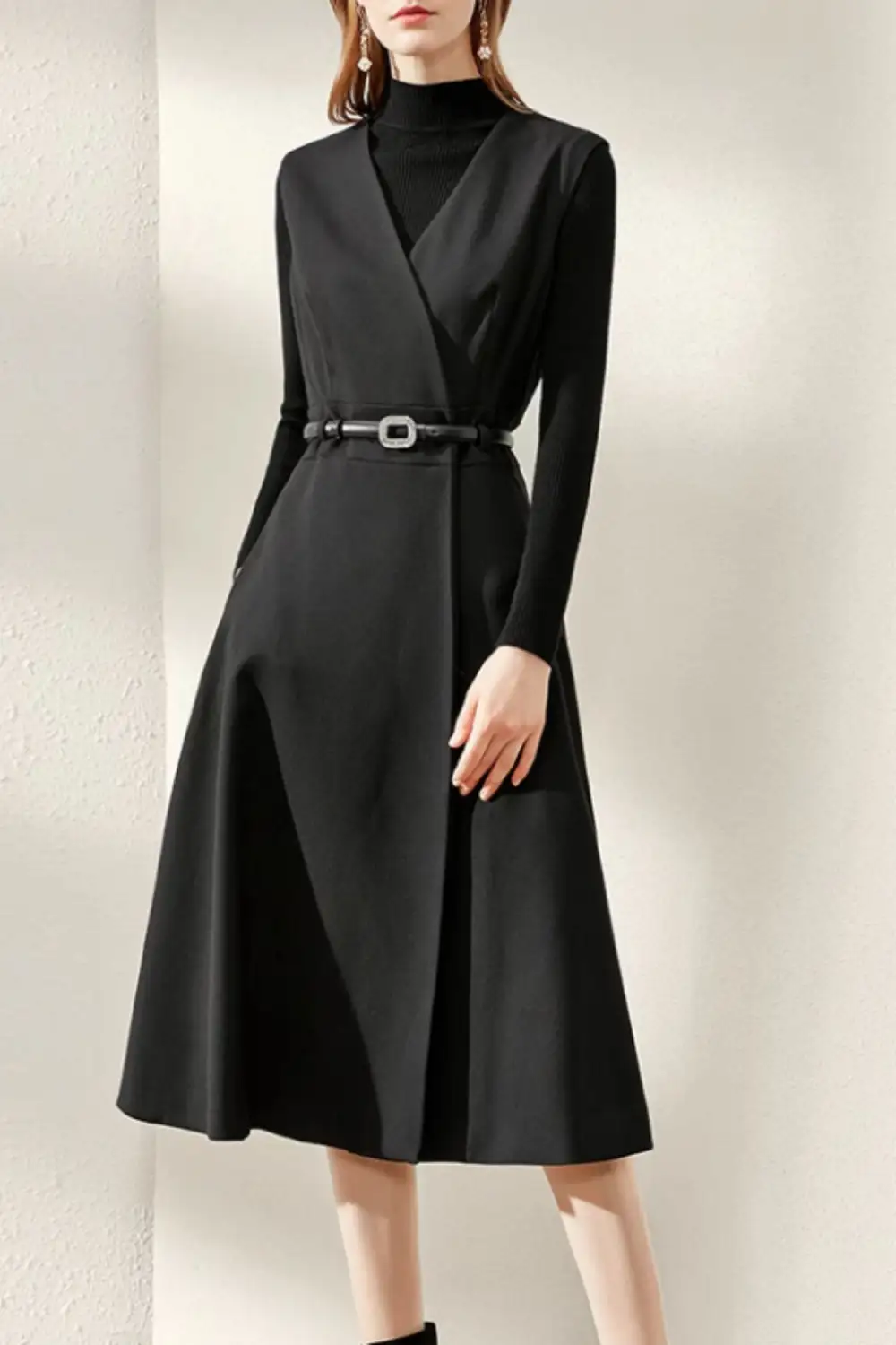 Wool Blend V Neck Sleeveless Midi Dress
