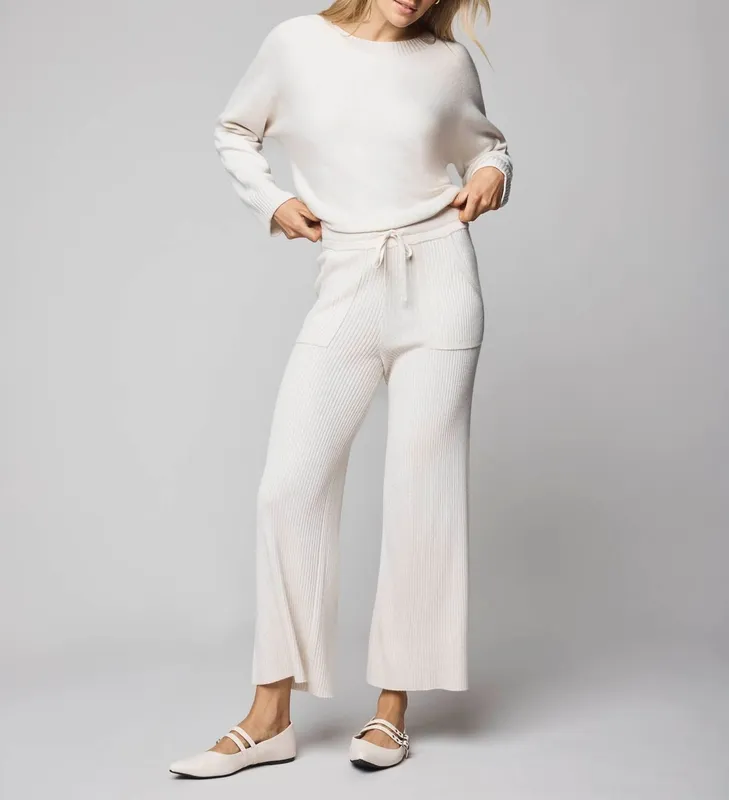 Lightweight Cashblend Pullover Sweater