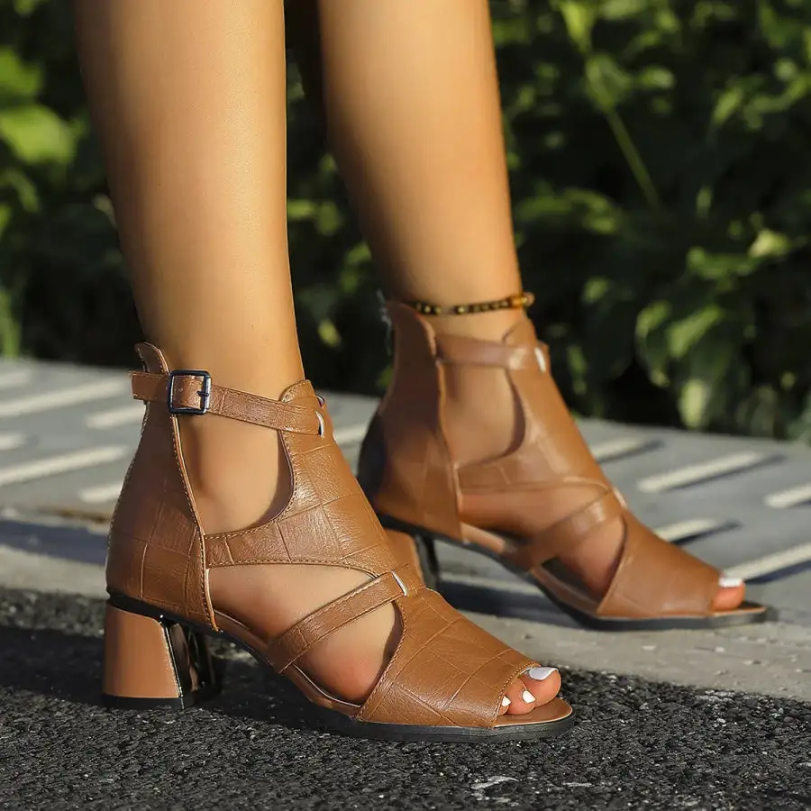 Refined Buckle Block Heels Sandals