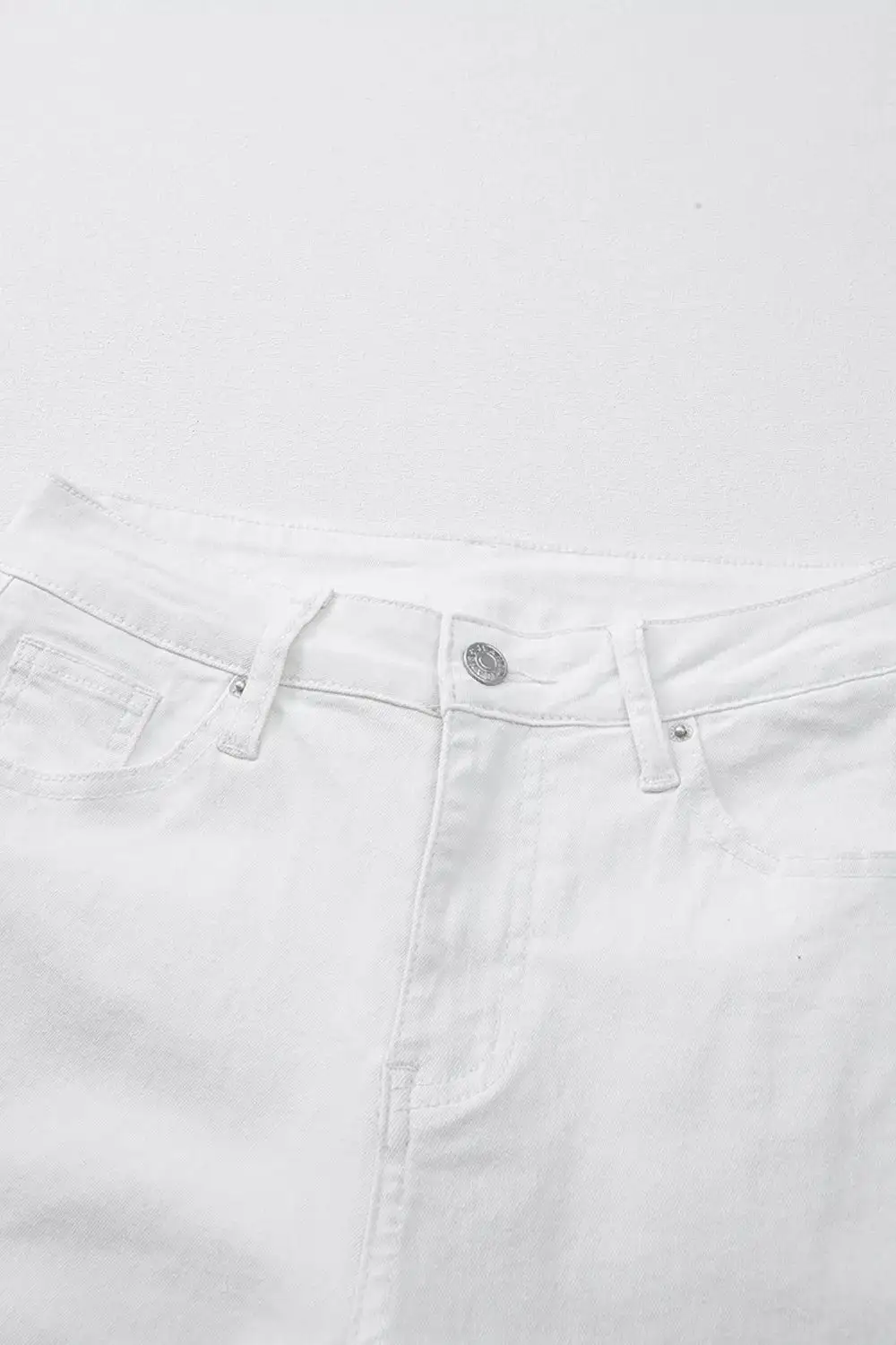 Streamlined Washed Pocketed Stretch Straight Leg Jeans