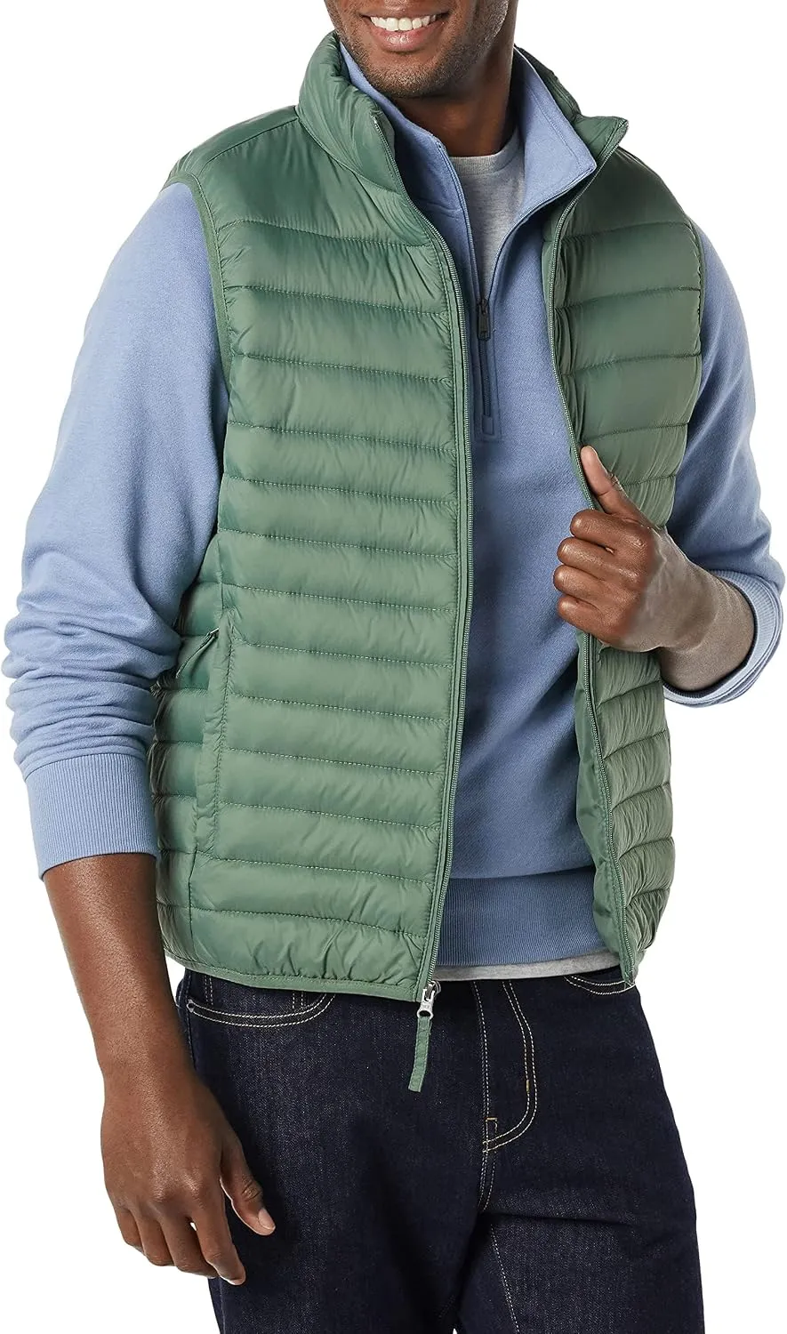 Amazon Essentials Men's Lightweight Water-Resistant Packable Puffer Vest