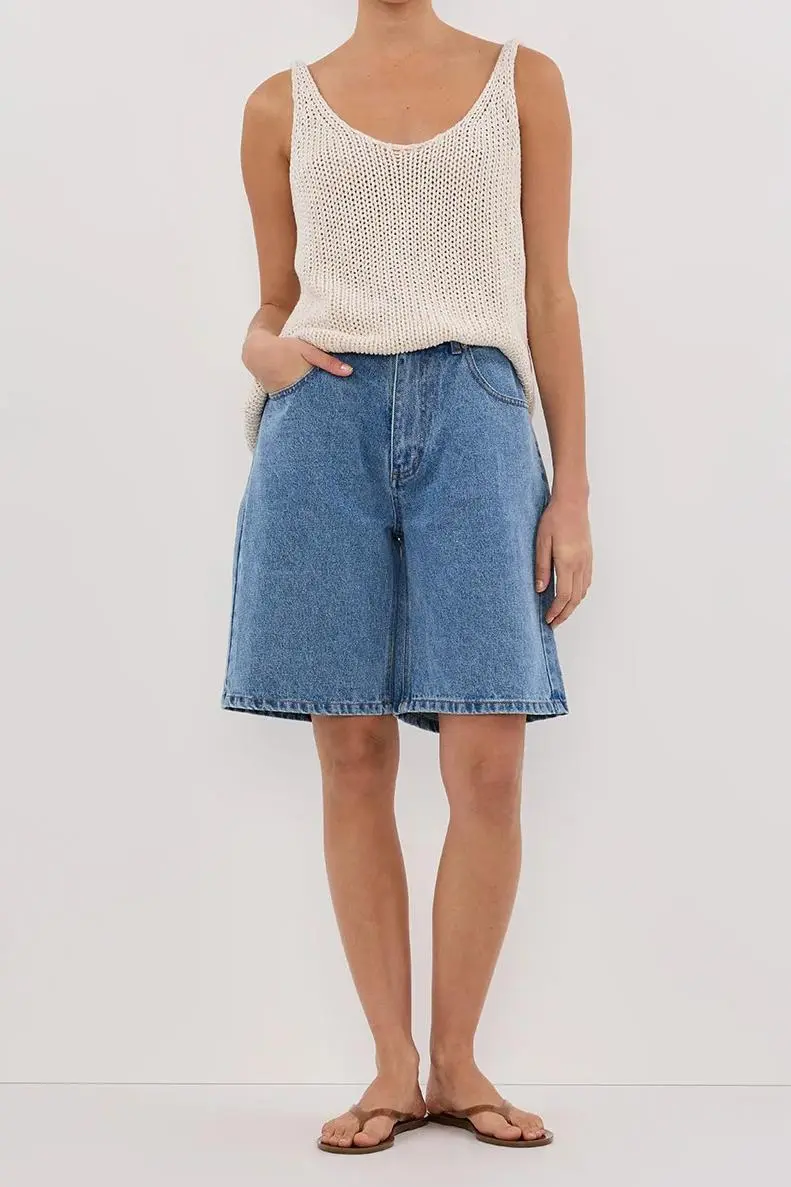 BLUE DENIM SHORT