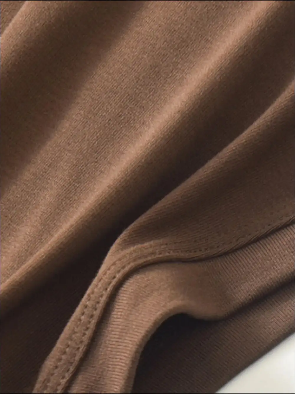 Sleek Round-Neck Short-Sleeve T-Shirt