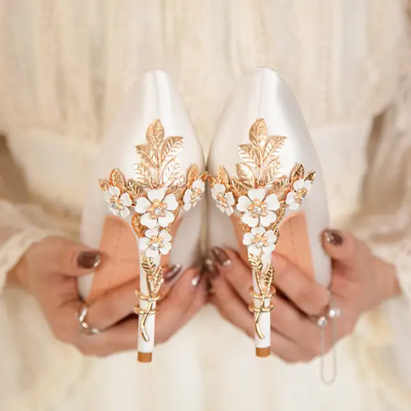 Pointed Toe Stiletto Heel Floral Detail Bridal Style High Heels