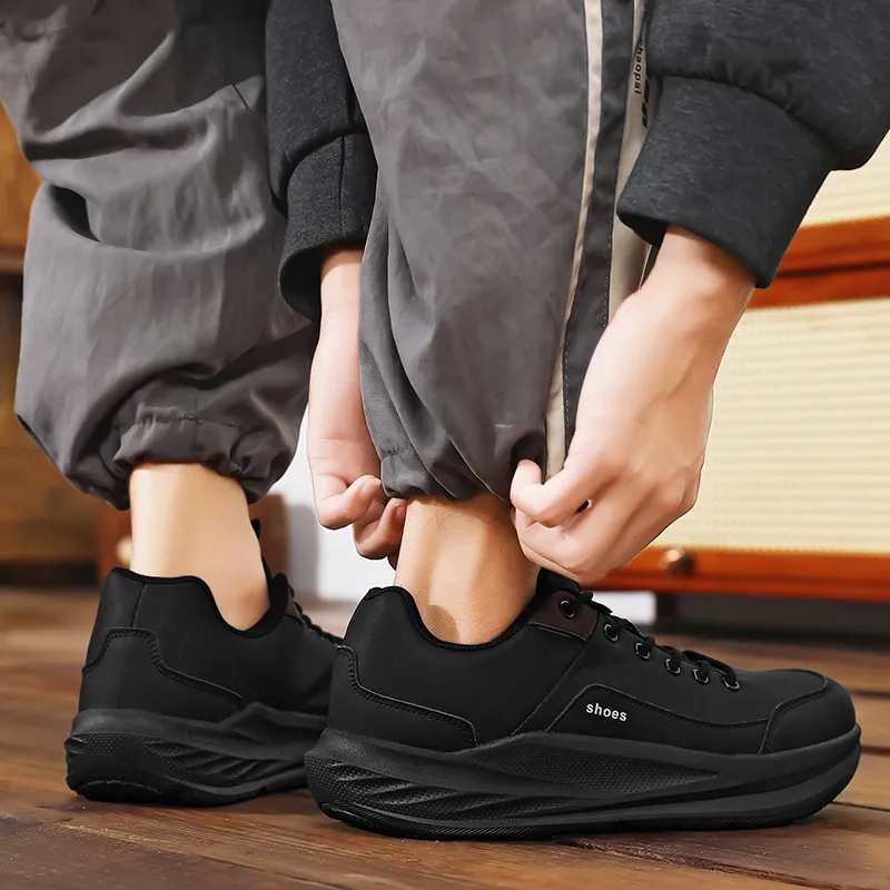 Men's Grip Sole Walking Shoes
