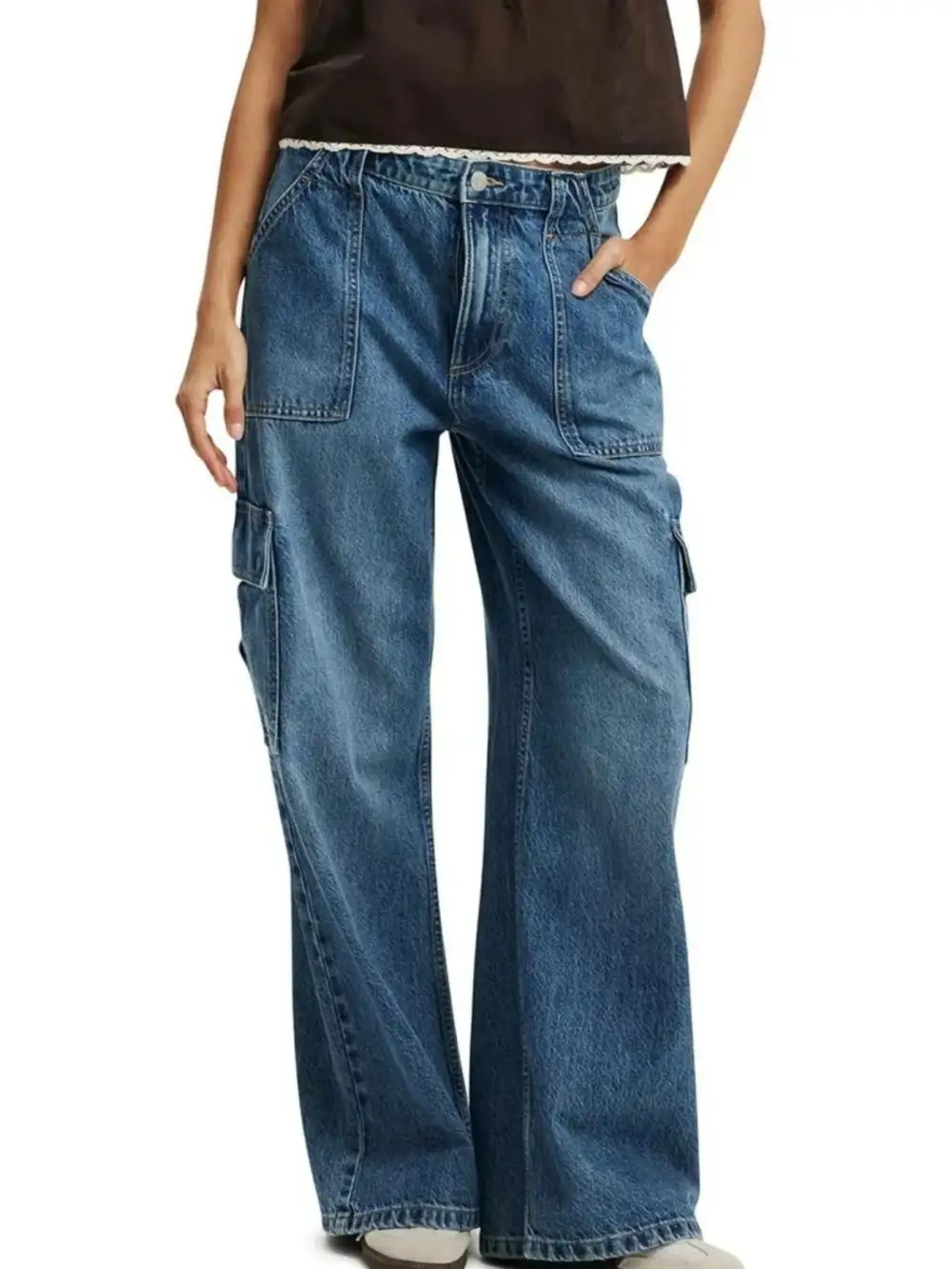 Classic Wide Leg Cargo Jeans