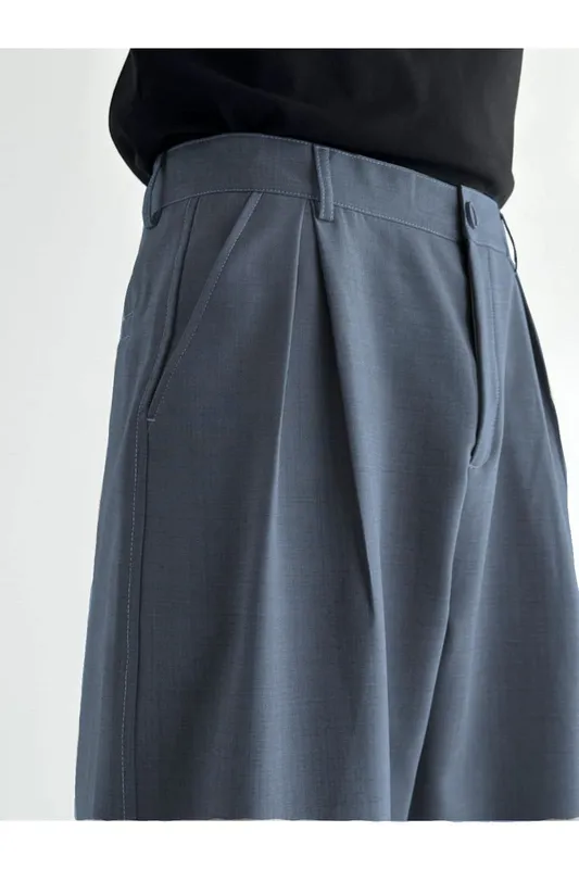 Relaxed Pleated Trousers