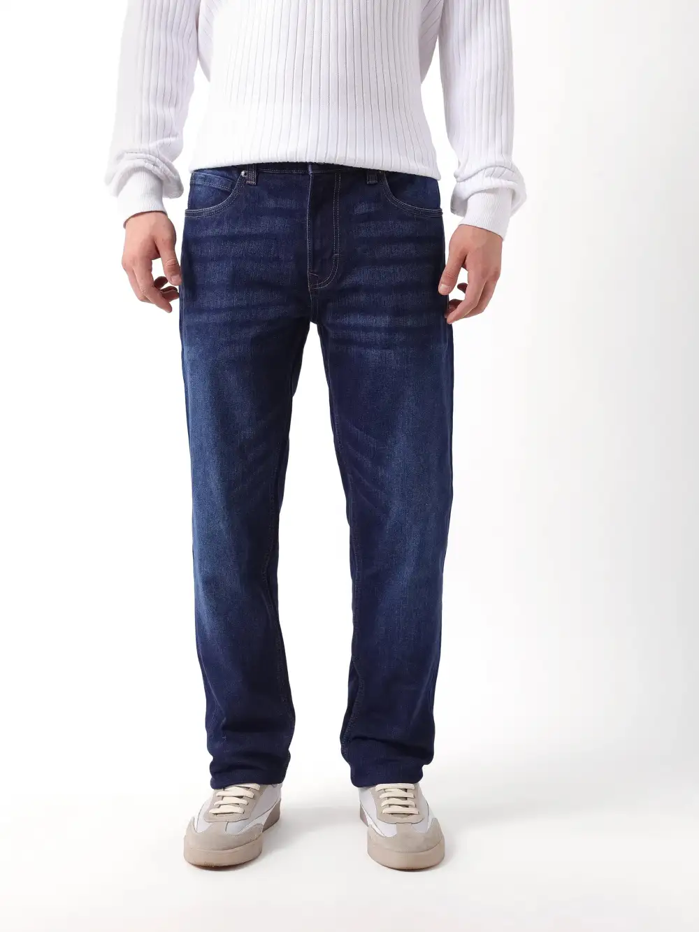 Layer Friendly Stretch Pocket Cotton Jeans