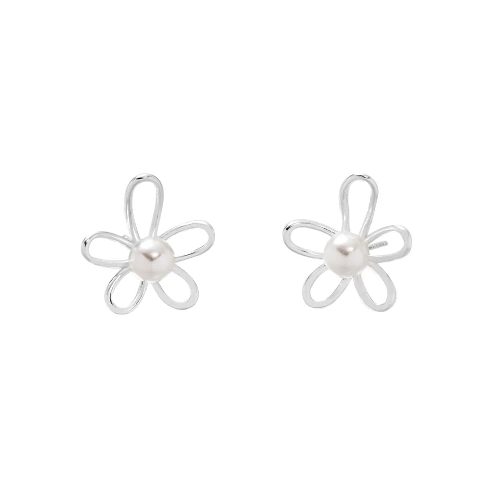 Sweet Pearl Earrings