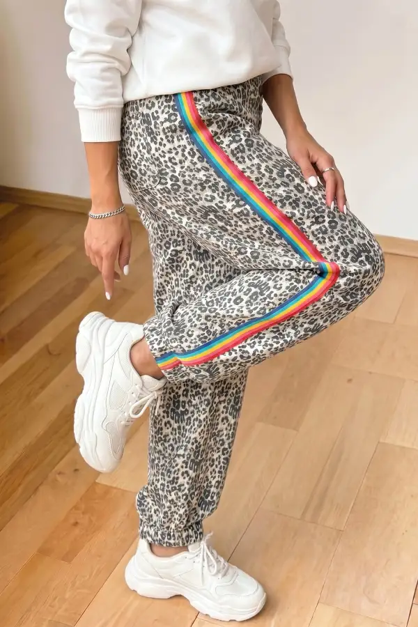 Women's Leopard Print Rainbow Striped Detail Buttoned Loose Jogger Jeans