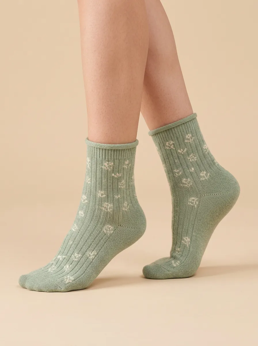 Classic Ribbed Floral Casual Socks