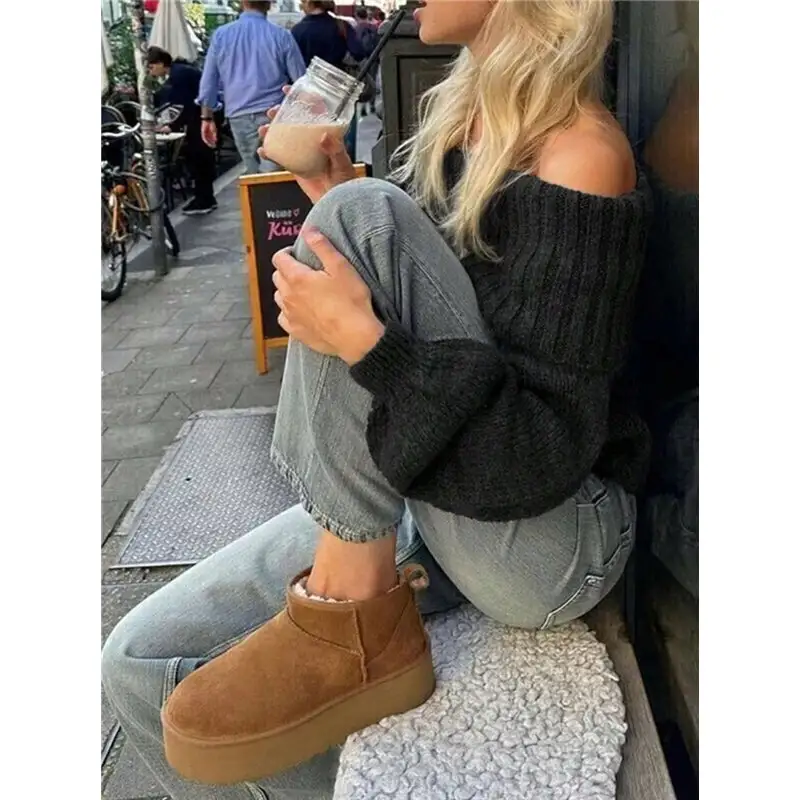 Women's Knit Lantern-Sleeve Slim-Fit Sweater
