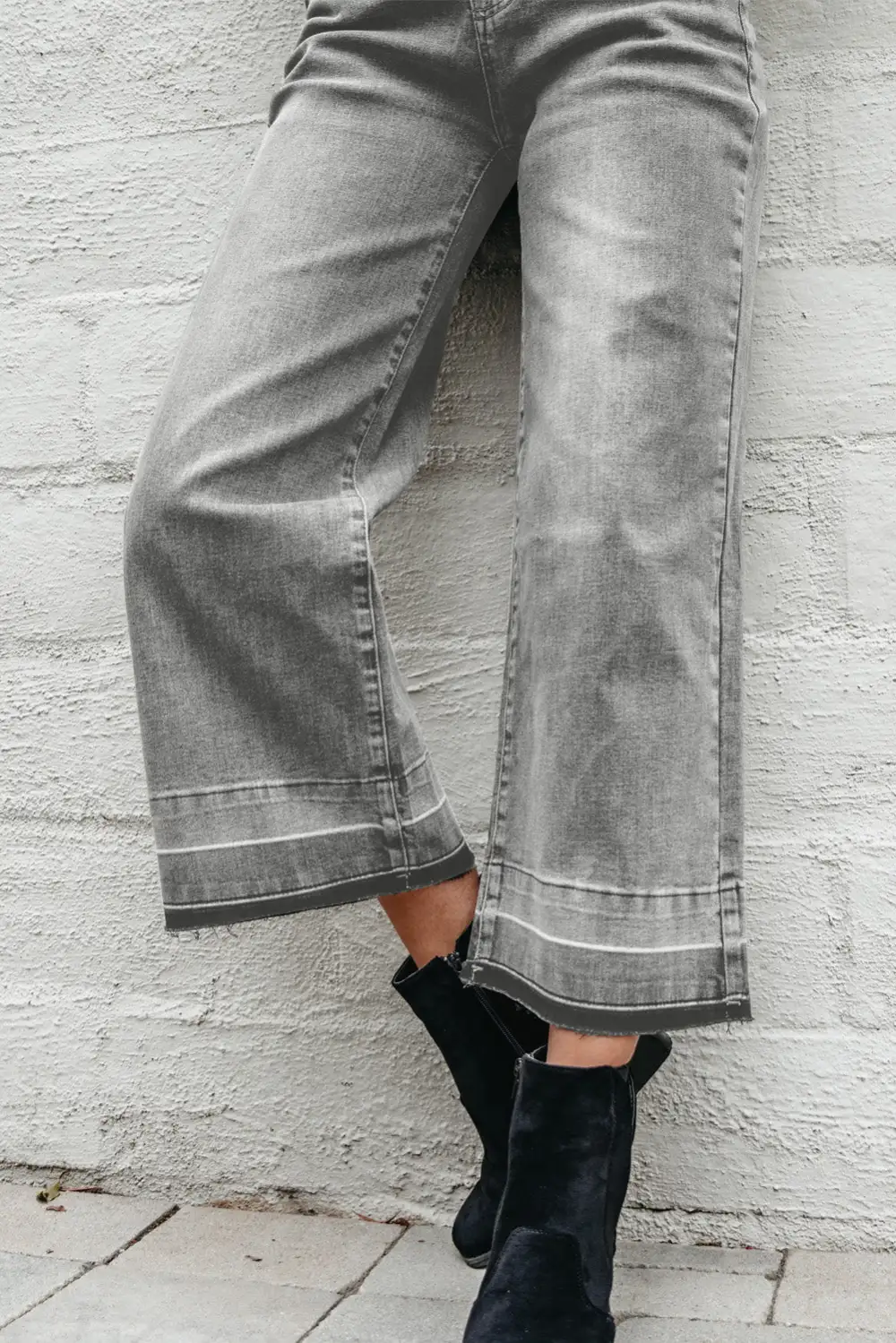 High Waist Relaxed Fit Straight Leg Cropped Casual Jeans