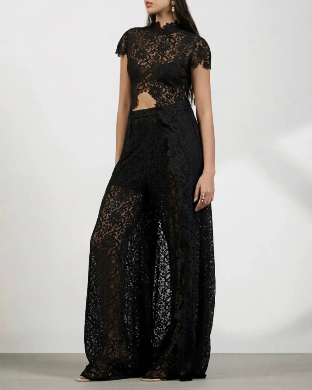 Elegant Lace Ensemble High Neck Intricate Lace Cut-Out Set