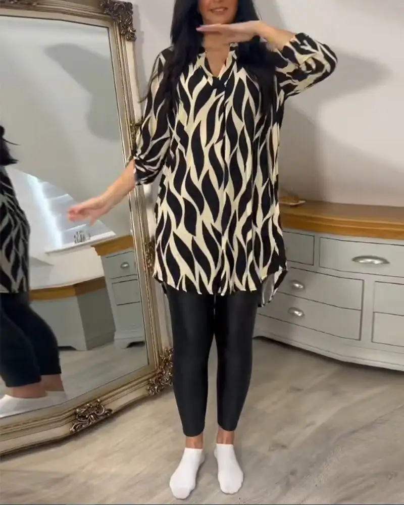 Graphic Patterned Tunic Top