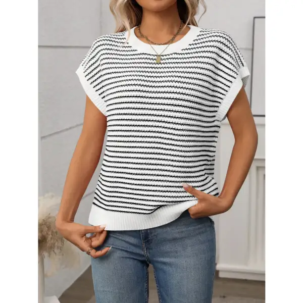 Round Neck Short Sleeve Knit Top