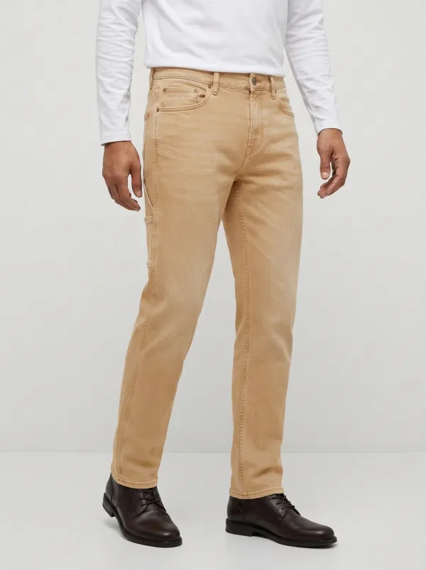 Clean-Lined Everyday Washed Jeans