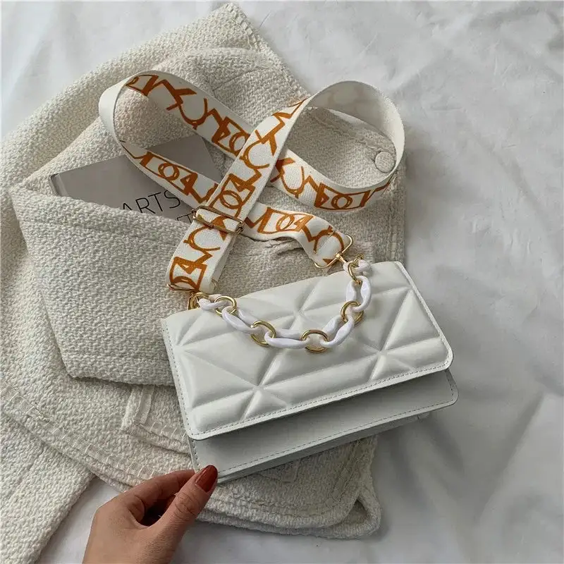 Contemporary Edge: Korean Style Iron Splicing Chain Messenger Bag