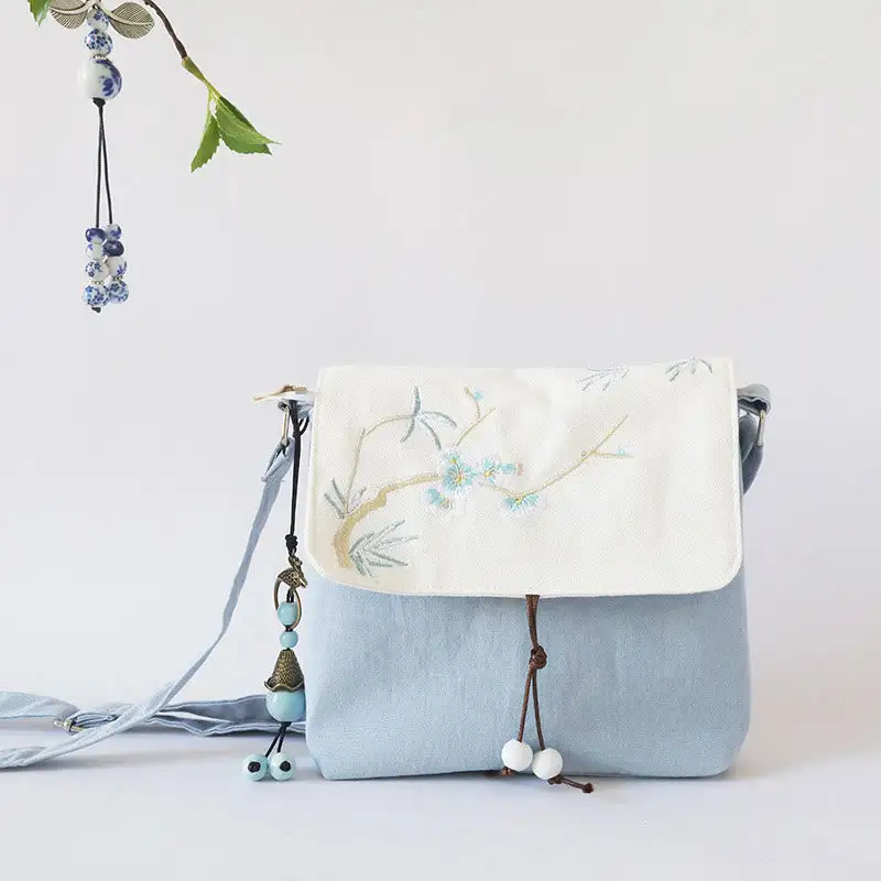 Artisan Detailed Carry Bag
