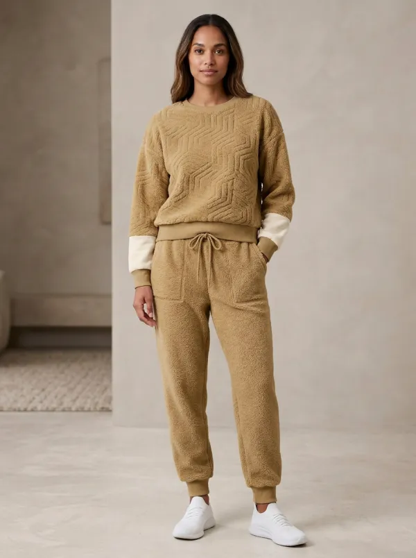 Everyday Geometric Embossed Fleece Collection Women's Fleece Lounge Set