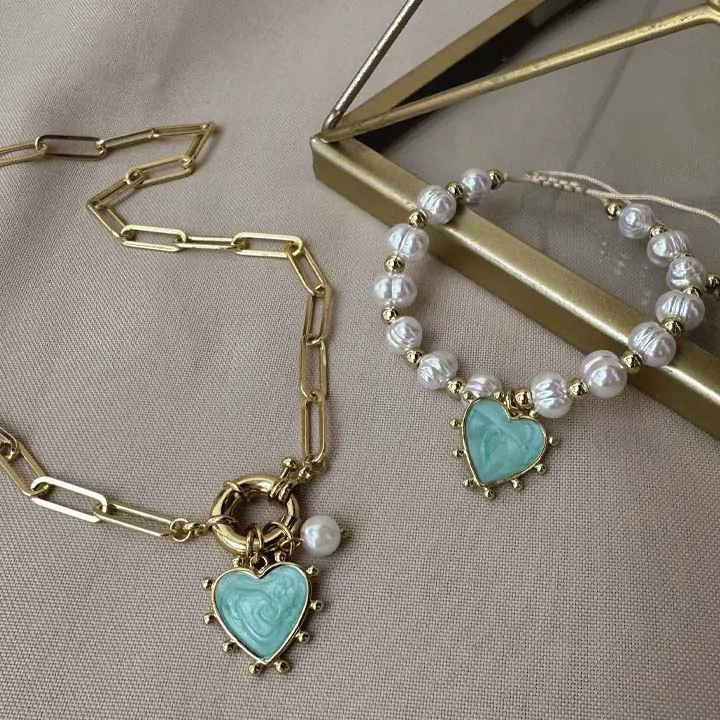 Refined Love Necklace