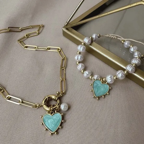 Refined Love Necklace