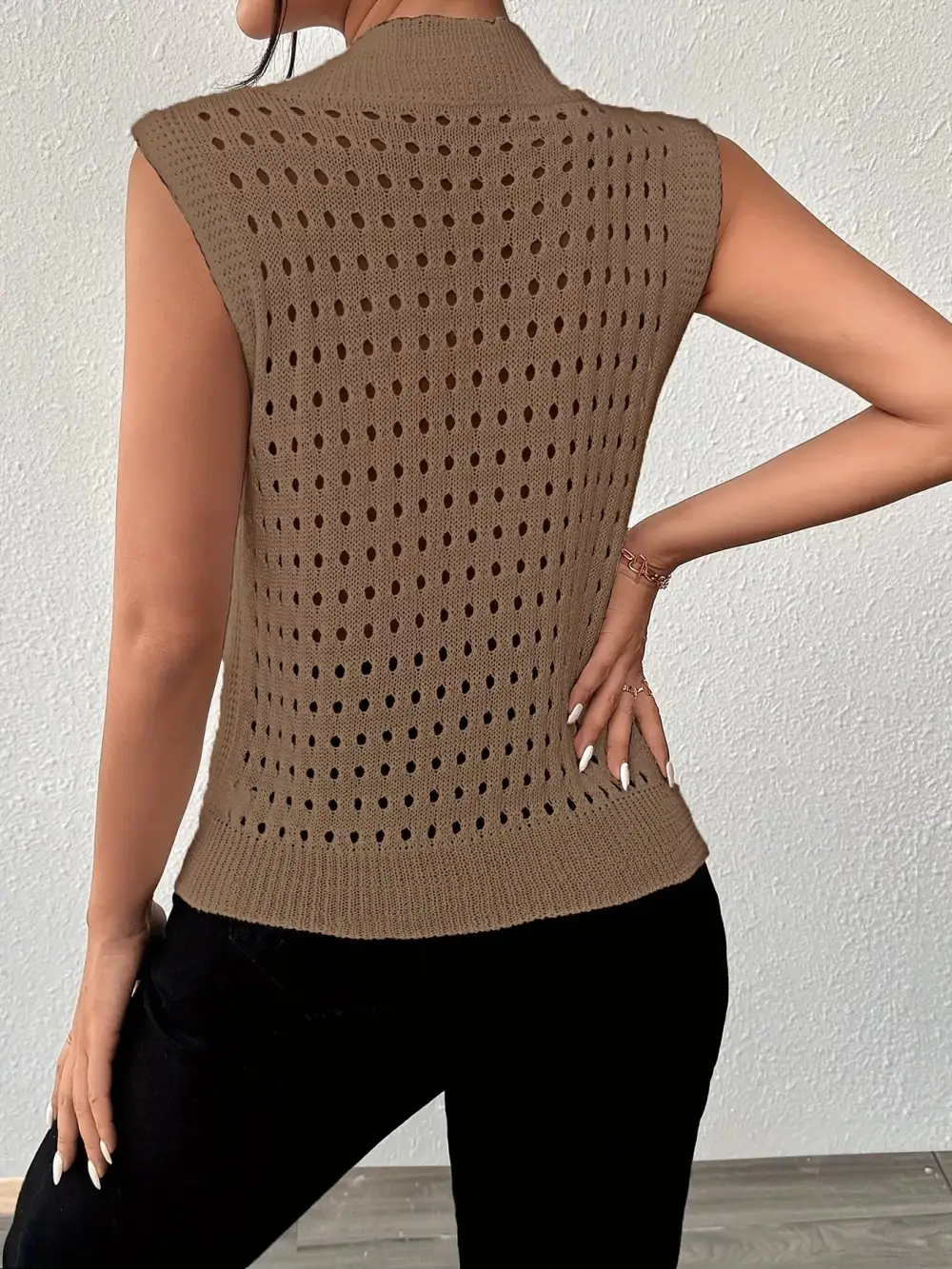 Round-Neck Knit Tank Top
