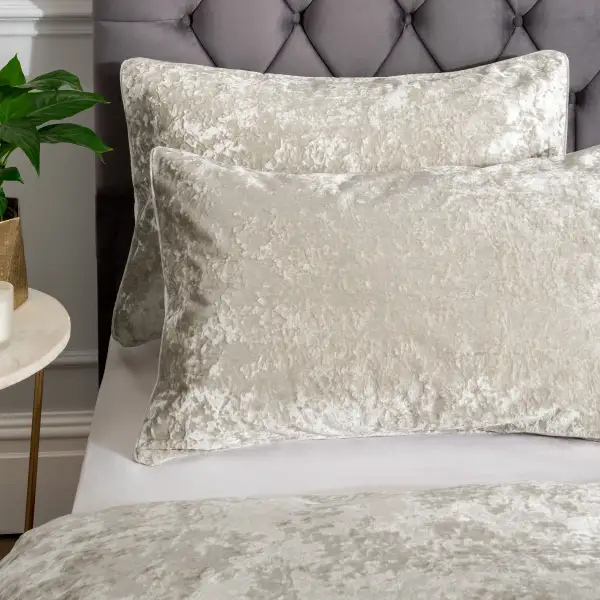 Minimal Bedroom Printed Velvet Duvet Cover Set
