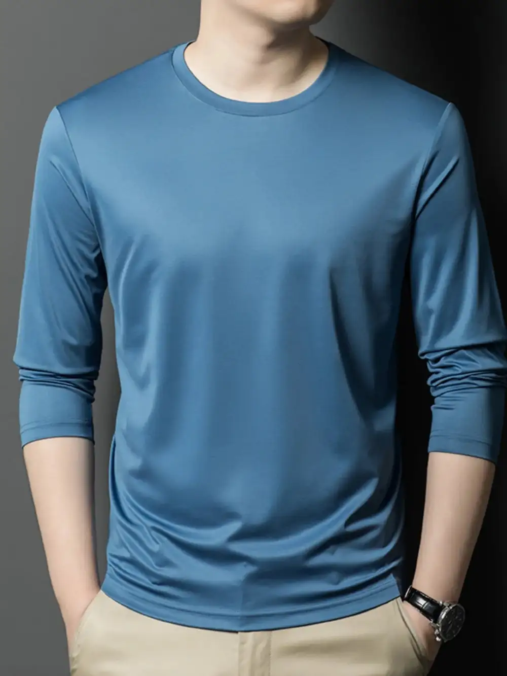 Round-Neck Long-Sleeve T-Shirt